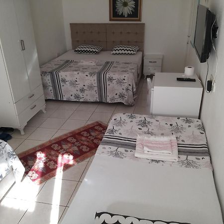 Beyaz Apart Pansiyon Кешме Экстерьер фото